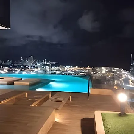 Nuevo De 1 Con Vista Al Mar Y Al *